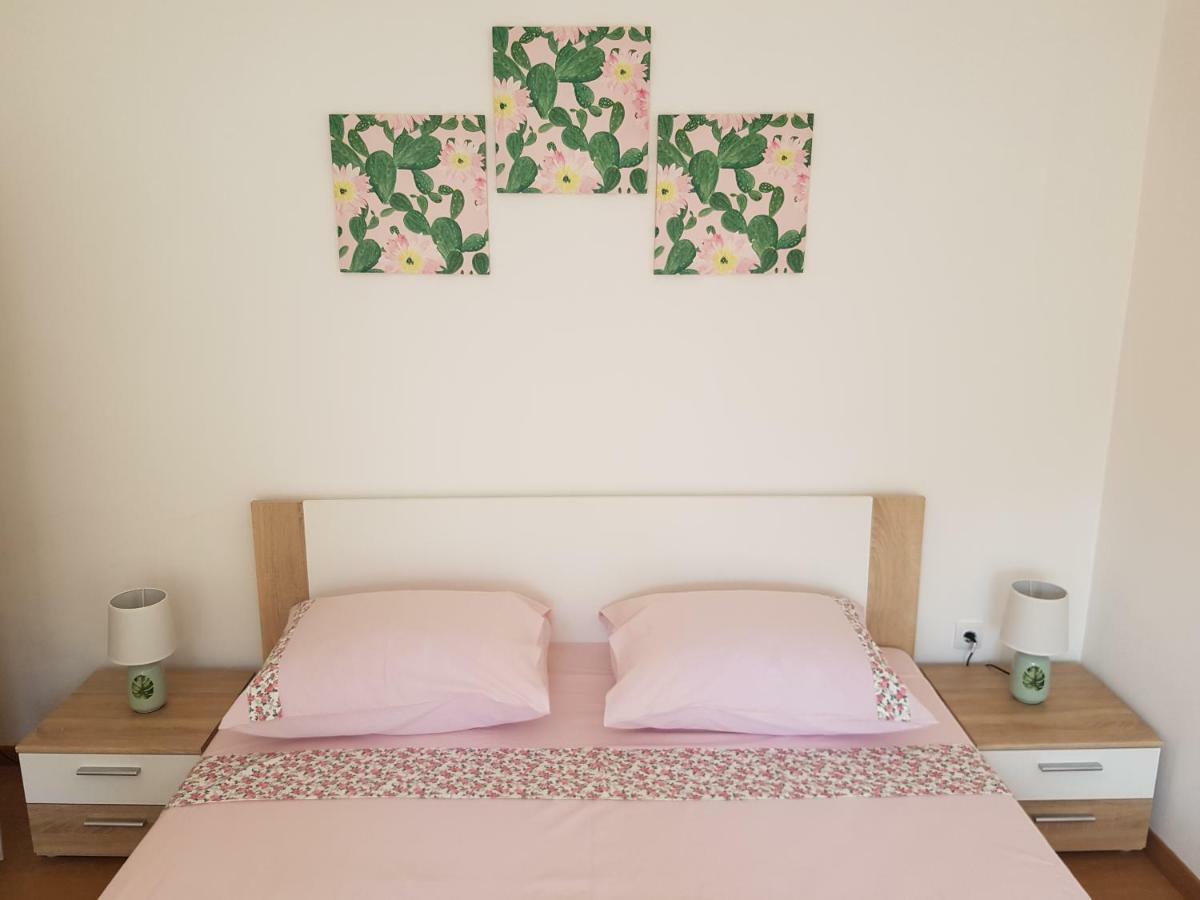 Apartments And Rooms Rosemari Mali Lošinj Exterior foto