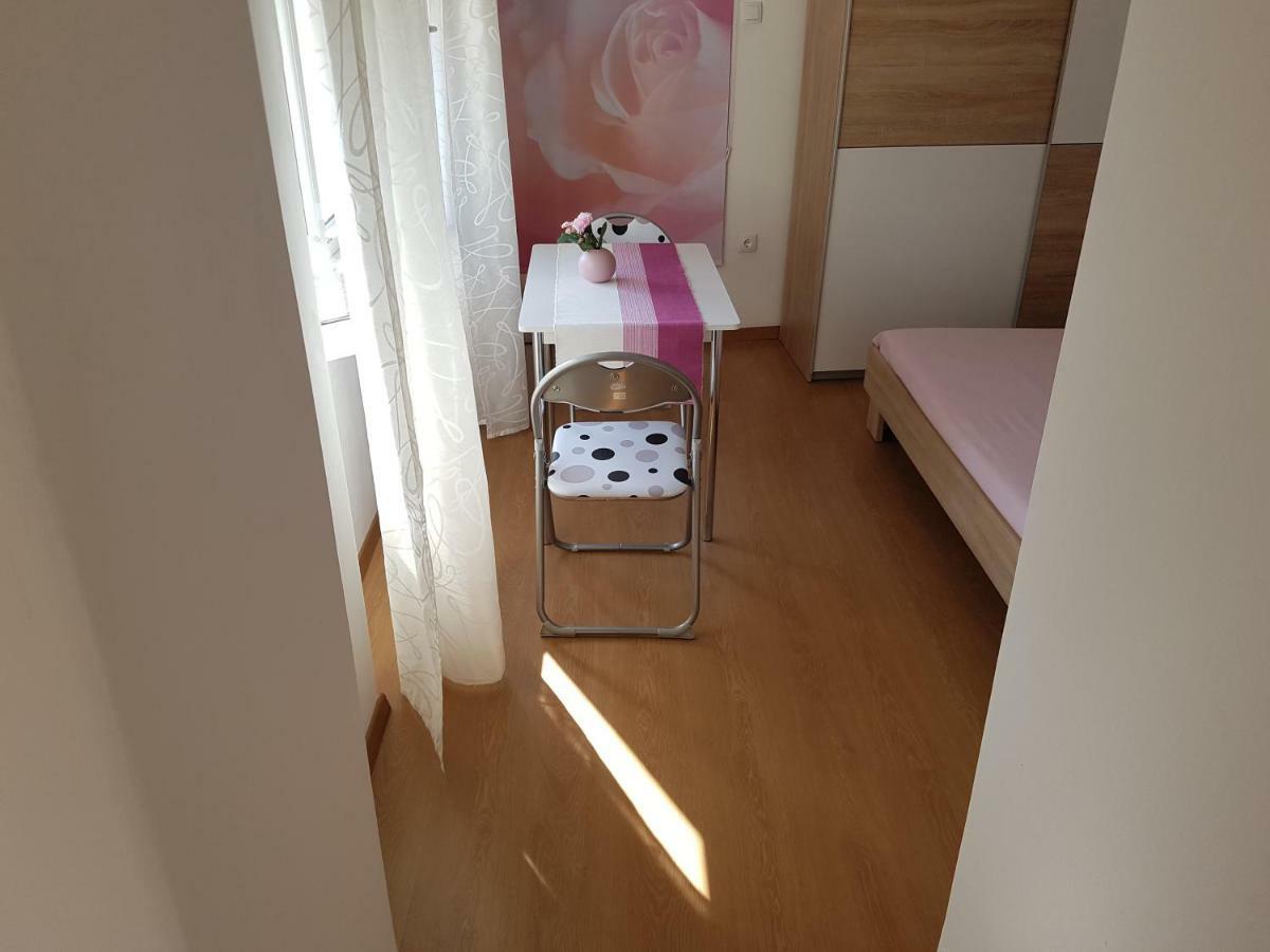 Apartments And Rooms Rosemari Mali Lošinj Exterior foto