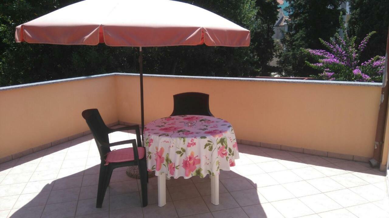 Apartments And Rooms Rosemari Mali Lošinj Exterior foto