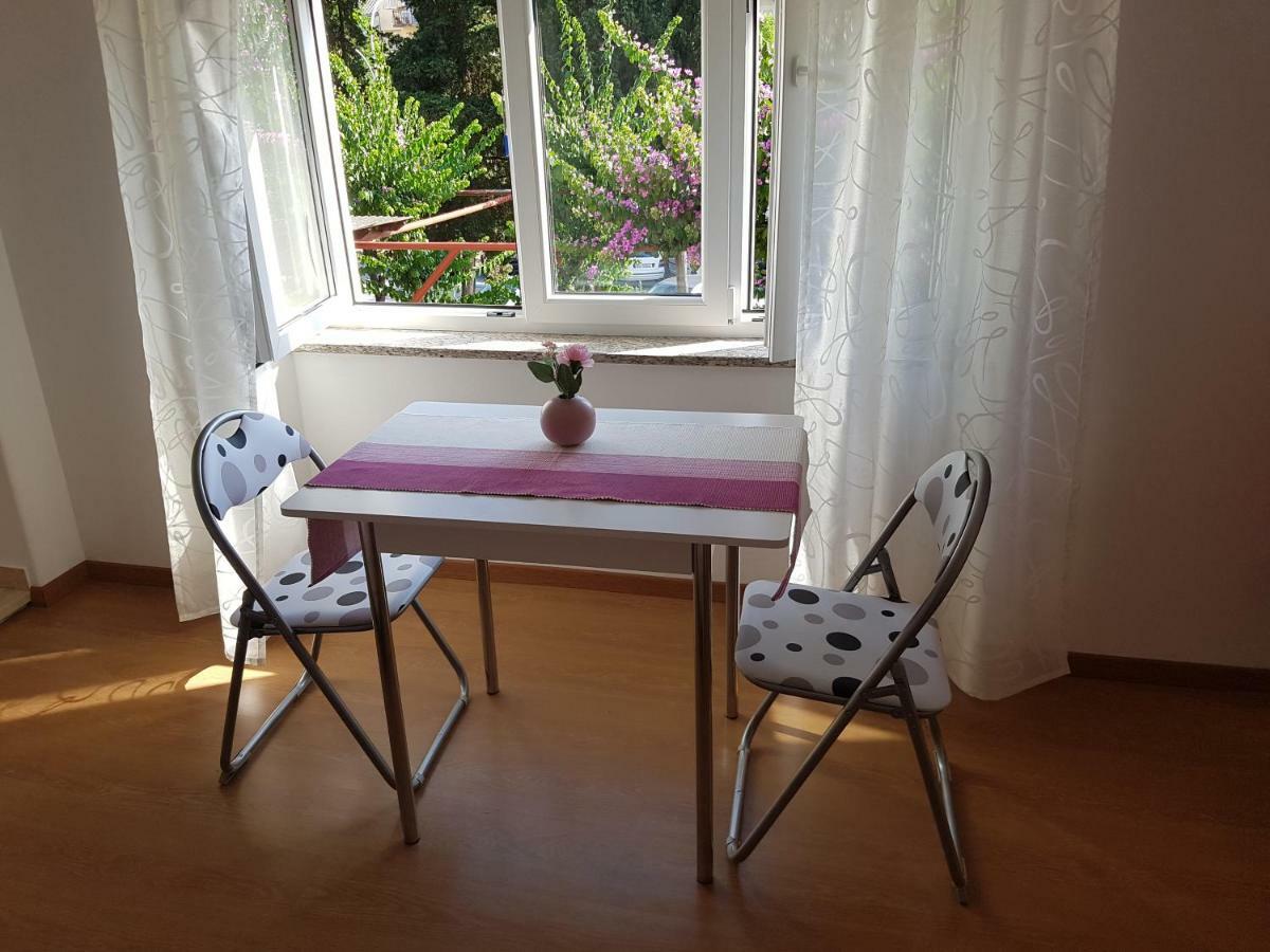 Apartments And Rooms Rosemari Mali Lošinj Exterior foto
