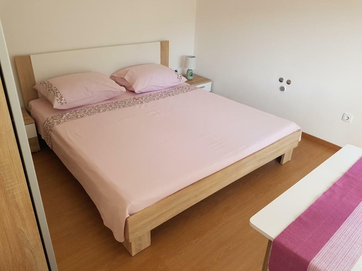 Apartments And Rooms Rosemari Mali Lošinj Exterior foto